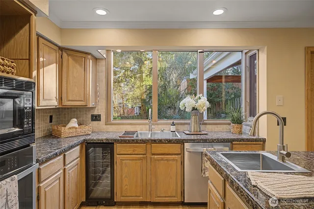 $1,080,000 | 2386 215th Place Southwest, Brier, WA 98036