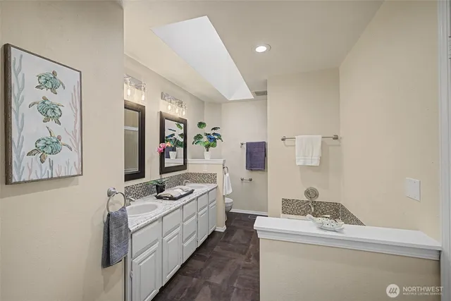 $1,080,000 | 2386 215th Place Southwest, Brier, WA 98036