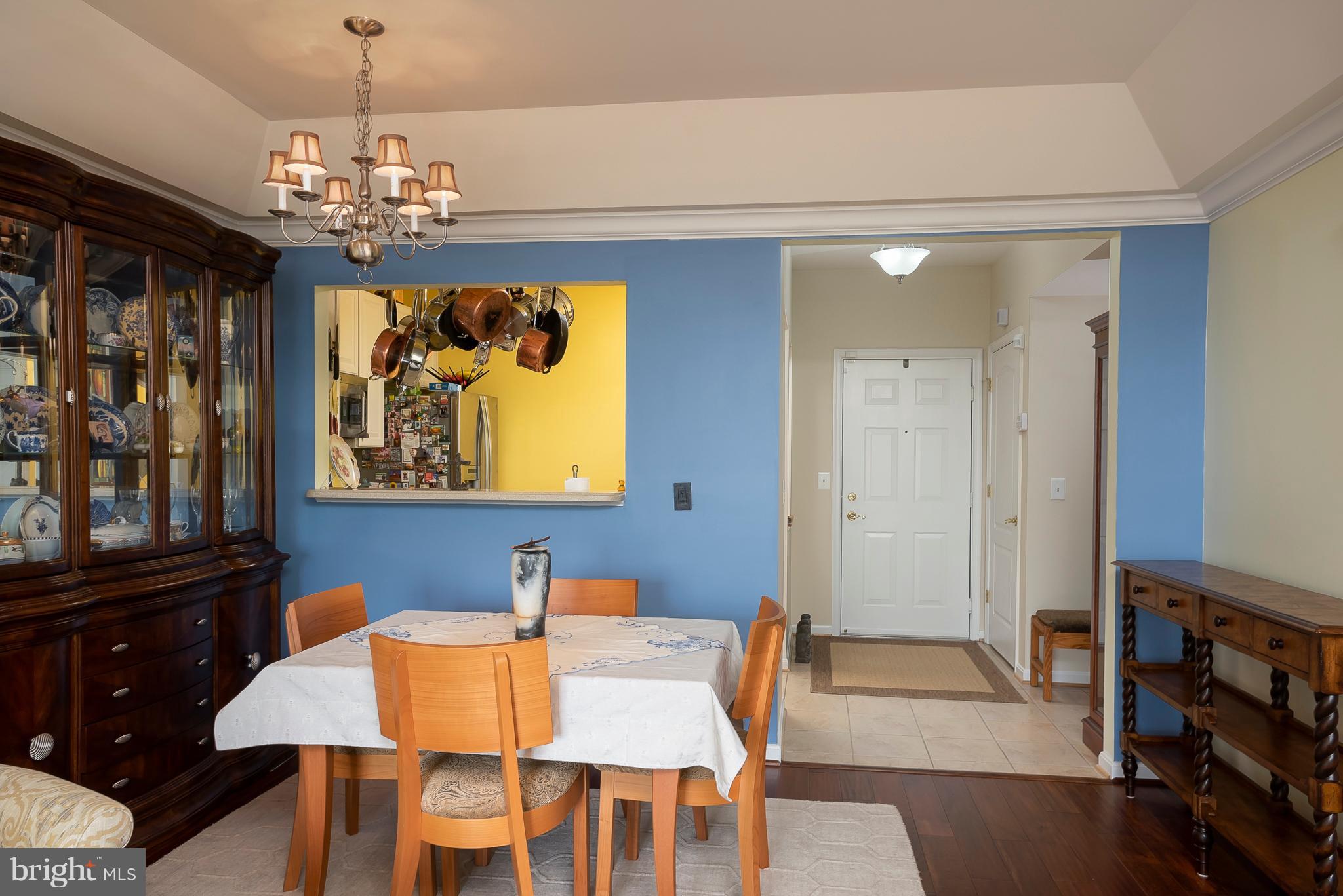 7325 Brookview Road, Unit 405 Elkridge, MD 21075 - Photo 12 of 37 Dining Area