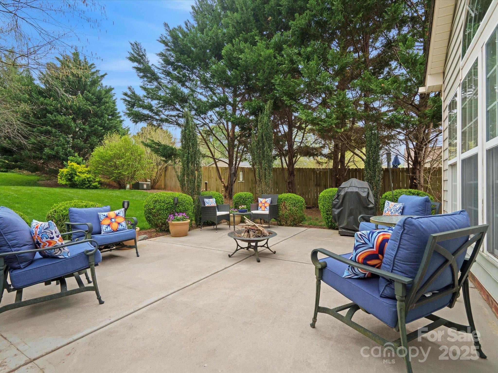 809 Circle Trace Road Monroe, NC 28110 - Photo 41 of 47 a view of a park with sitting area