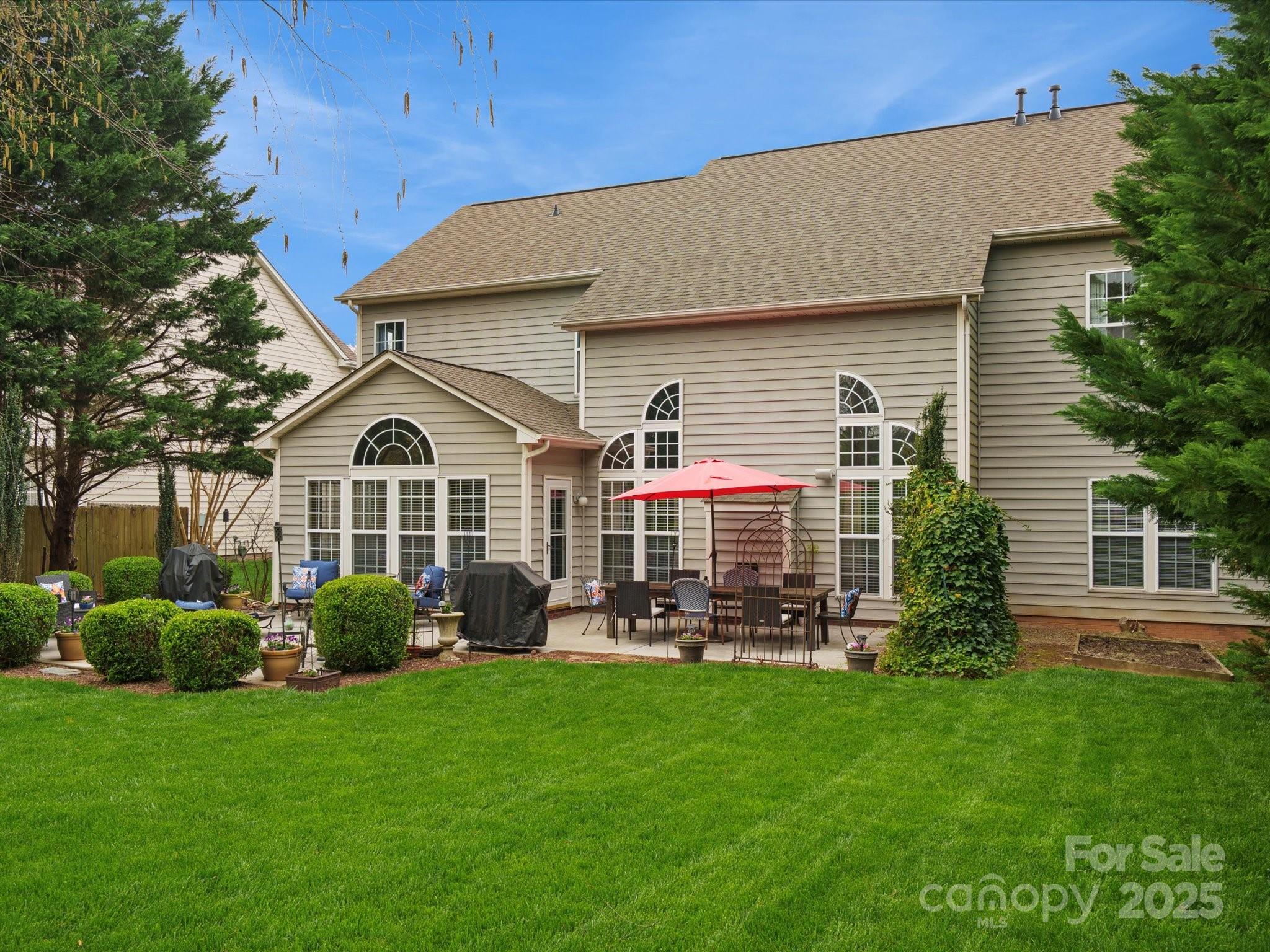 809 Circle Trace Road Monroe, NC 28110 - Photo 44 of 47 a front view of a house with garden