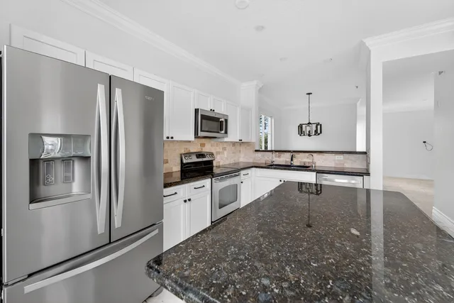 $2,800 | 11015 Legacy Lane, Unit 304, Palm Beach Gardens, FL 33410