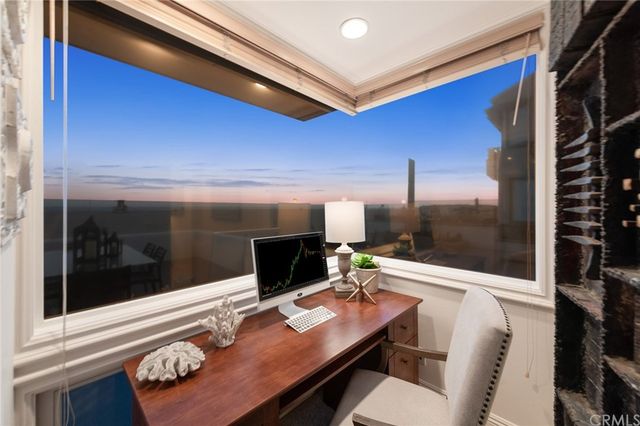 $8,200,000 | 7010 West Oceanfront, Newport Beach, CA 92663