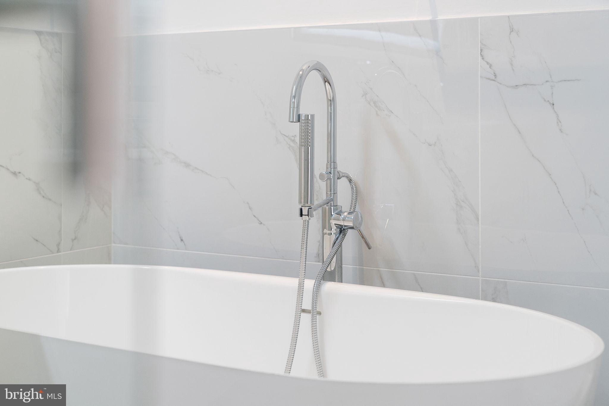 1414 5th Street Northwest, Unit B Washington, DC 20001 - Photo 44 of 71 Luxurious Soaking Tub