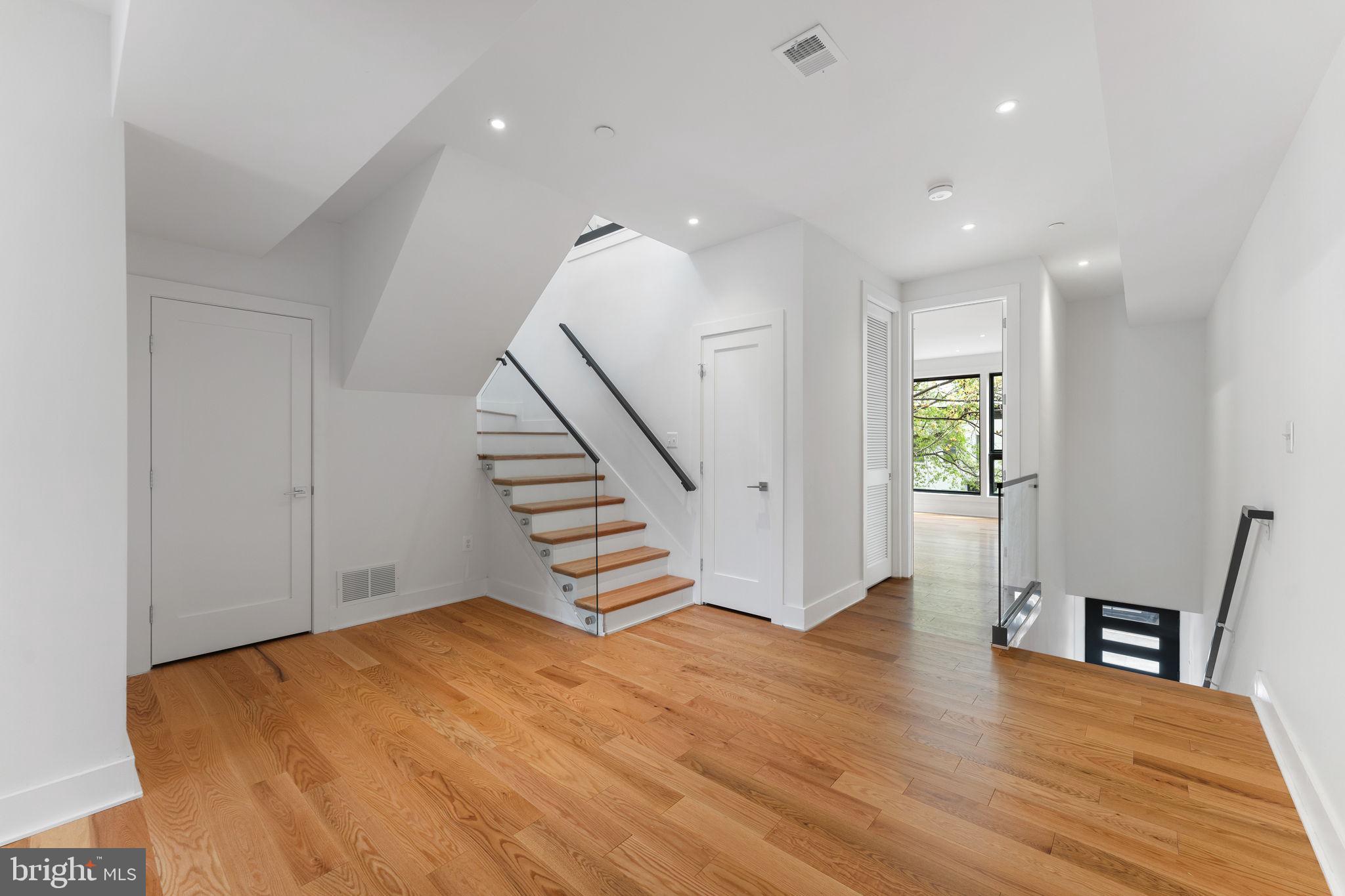 1414 5th Street Northwest, Unit B Washington, DC 20001 - Photo 10 of 71 Flexible Landing Space