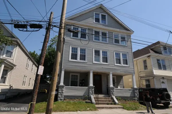 $1,500 | 23 Hawk Street, Schenectady, NY 12307