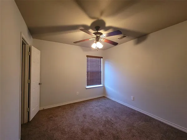 $1,950 | 306 Charleston Drive, Anna, TX 75409