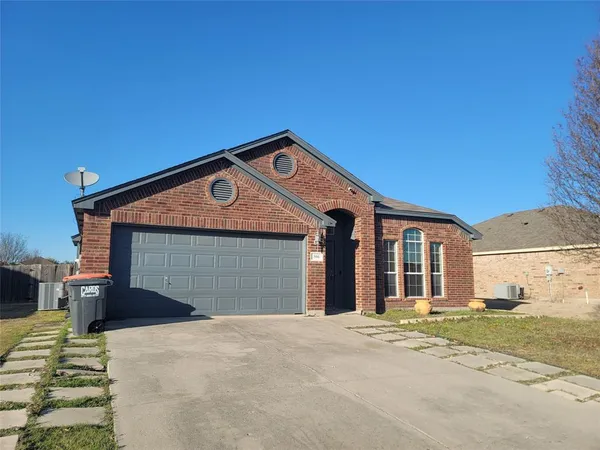 $1,950 | 306 Charleston Drive, Anna, TX 75409