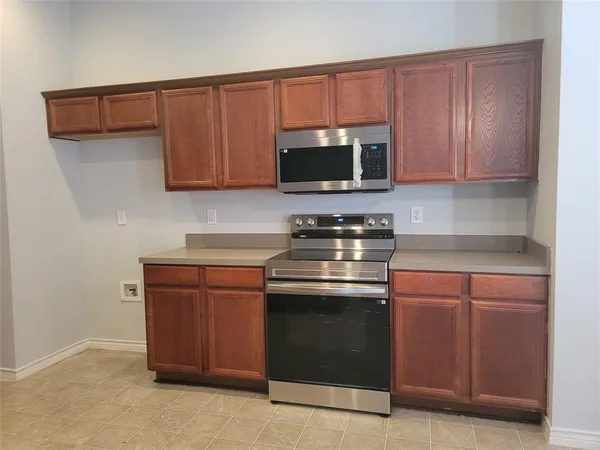 $1,950 | 306 Charleston Drive, Anna, TX 75409