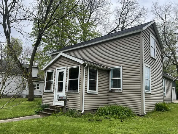 $79,900 | 627 South 5th Street, Niles, MI 49120