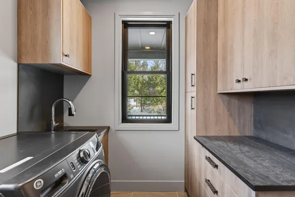 $1,750,000 | 448 Blackstrap Road, Falmouth, ME 04105