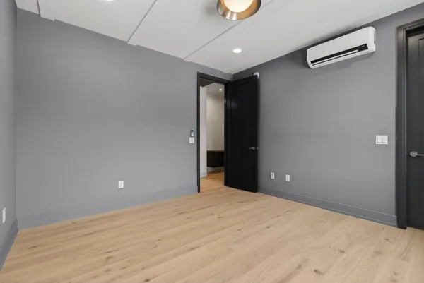 $1,750,000 | 448 Blackstrap Road, Falmouth, ME 04105