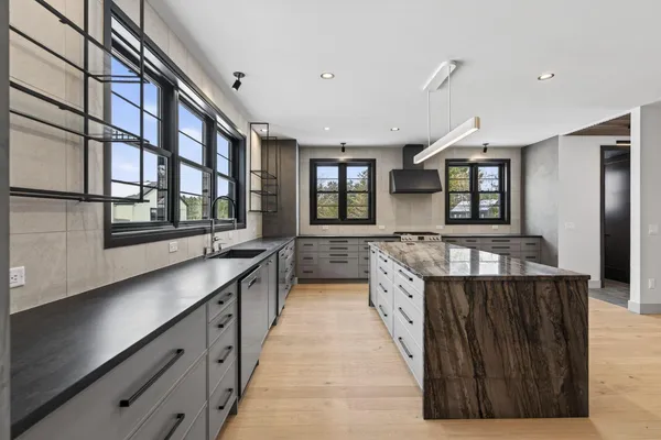 $1,750,000 | 448 Blackstrap Road, Falmouth, ME 04105