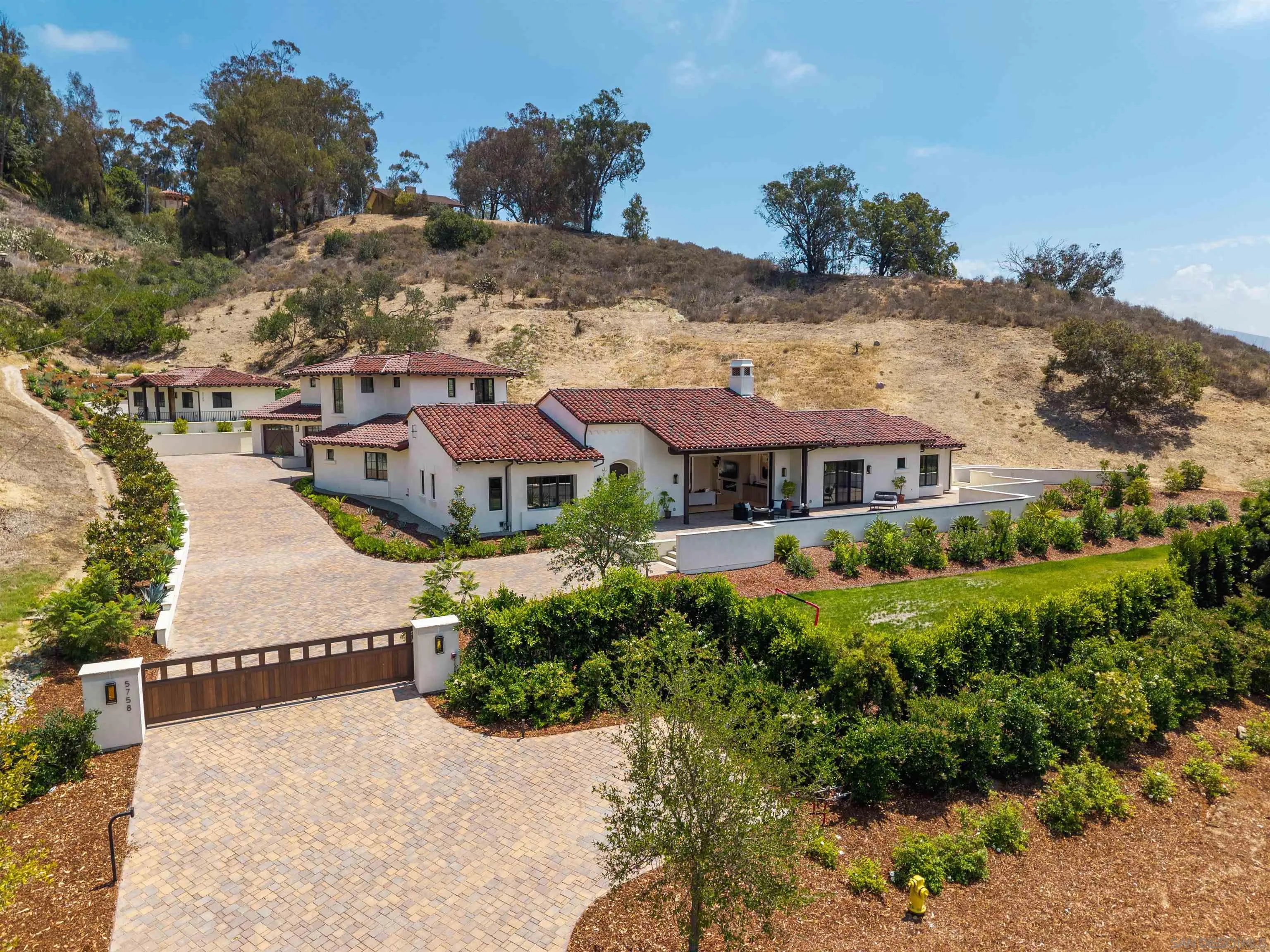 5758 Las Palomas Rancho Santa Fe, CA 92067 - Photo 3 of 74