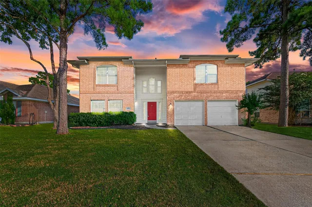 $479,999 | 11811 Aerie Drive, Tomball, TX 77377