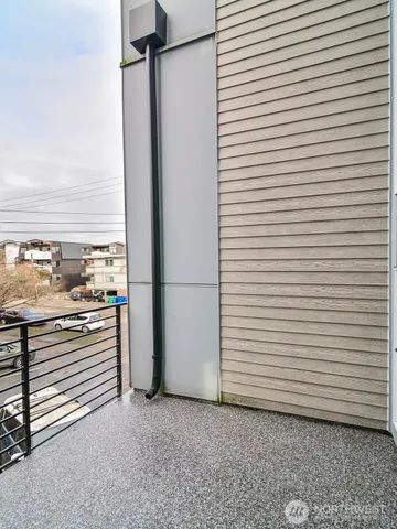 $749,000 | 6539 4th Avenue Northeast, Unit B, Seattle, WA 98115