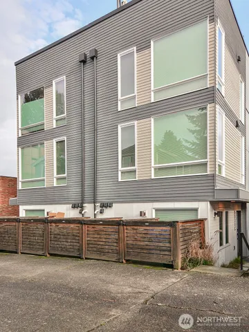 $749,000 | 6539 4th Avenue Northeast, Unit B, Seattle, WA 98115