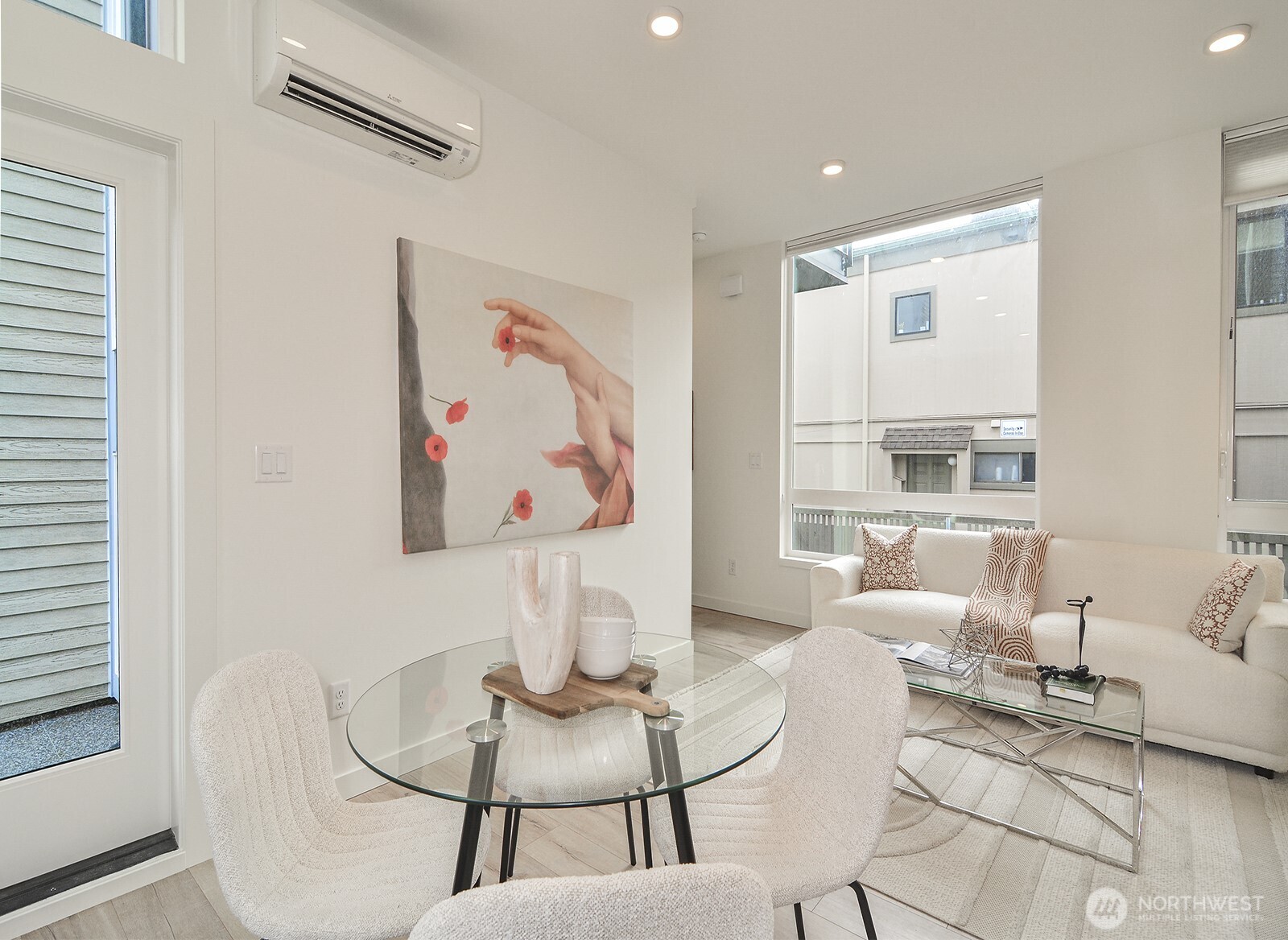 6539 4th Avenue Northeast, Unit B Seattle, WA 98115 - Photo 8 of 22