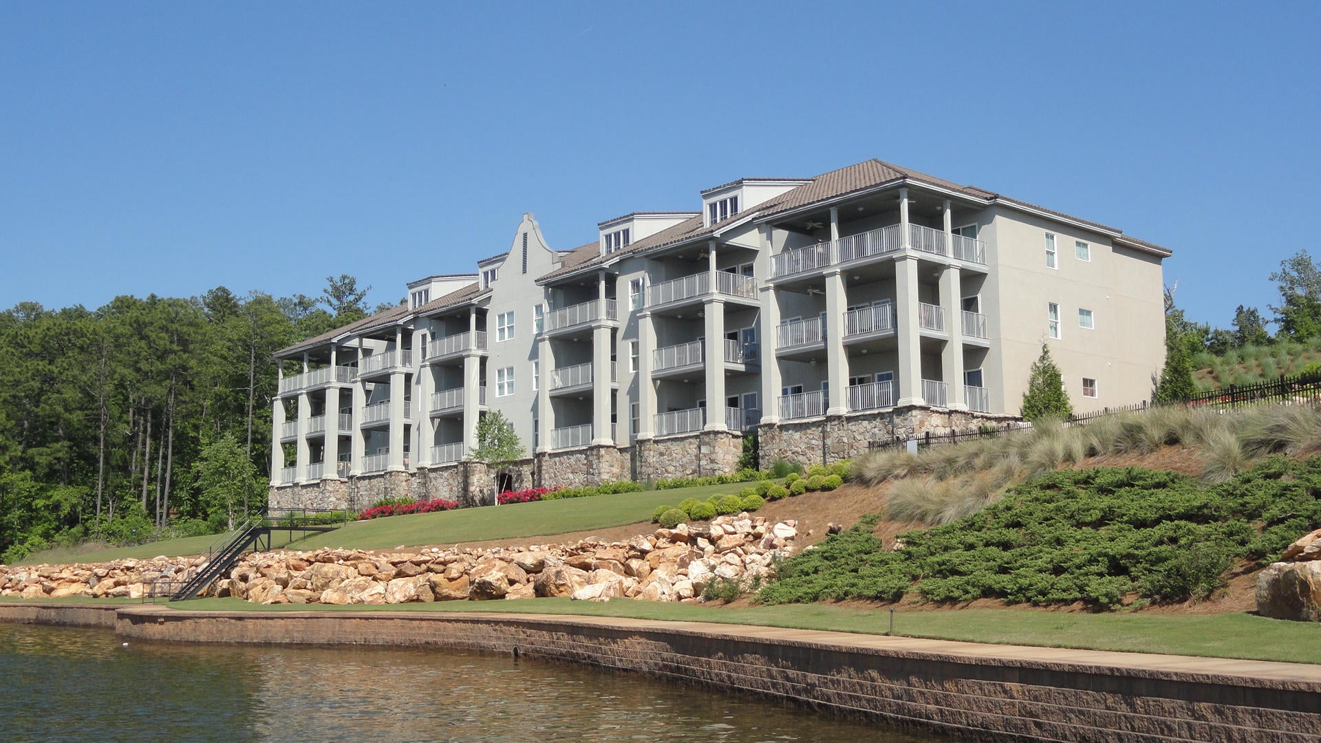 40 Crowne Pointe Road, Unit 206 Dadeville, AL 36853 - Photo 1 of 1 Gallery Image 1