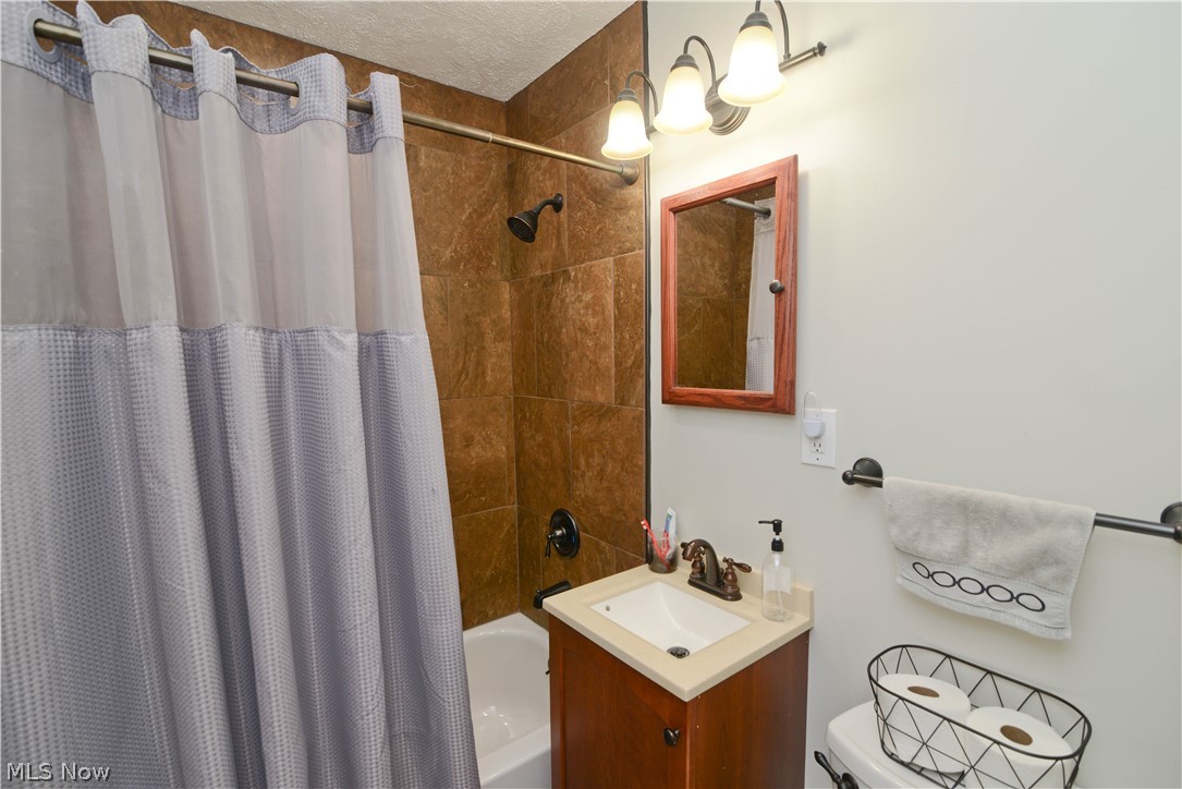 2697 South Raccoon Road Youngstown, OH 44511 - Photo 21 of 26 Gallery Image 21