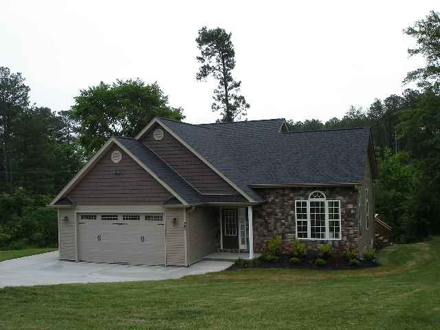 902 Mountain View Road Anderson, SC 29626 - Photo 1 of 16