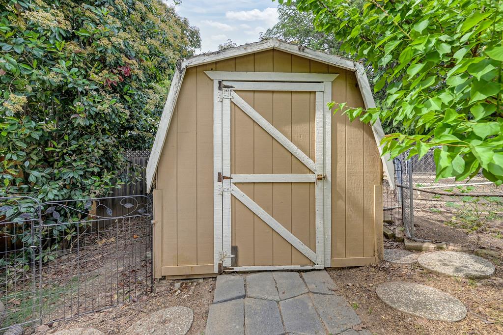 8780 Longmore Way Fair Oaks, CA 95628 - Photo 40 of 48