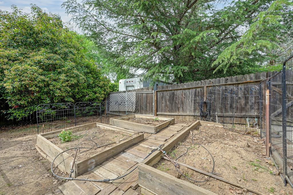 8780 Longmore Way Fair Oaks, CA 95628 - Photo 42 of 48