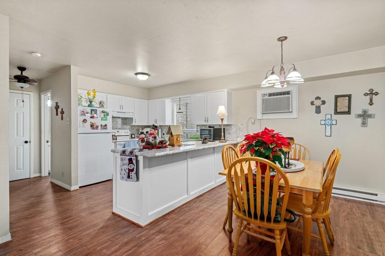 401 East Main Street Brenham, TX 77833 - Photo 10 of 28