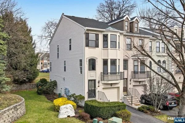 $729,000 | 349 Wilshire Drive, Unit 3050, Nutley, NJ 07110