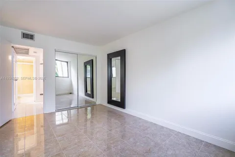 $565,000 | 20347 West Country Club Drive, Unit TH15, Aventura, FL 33180