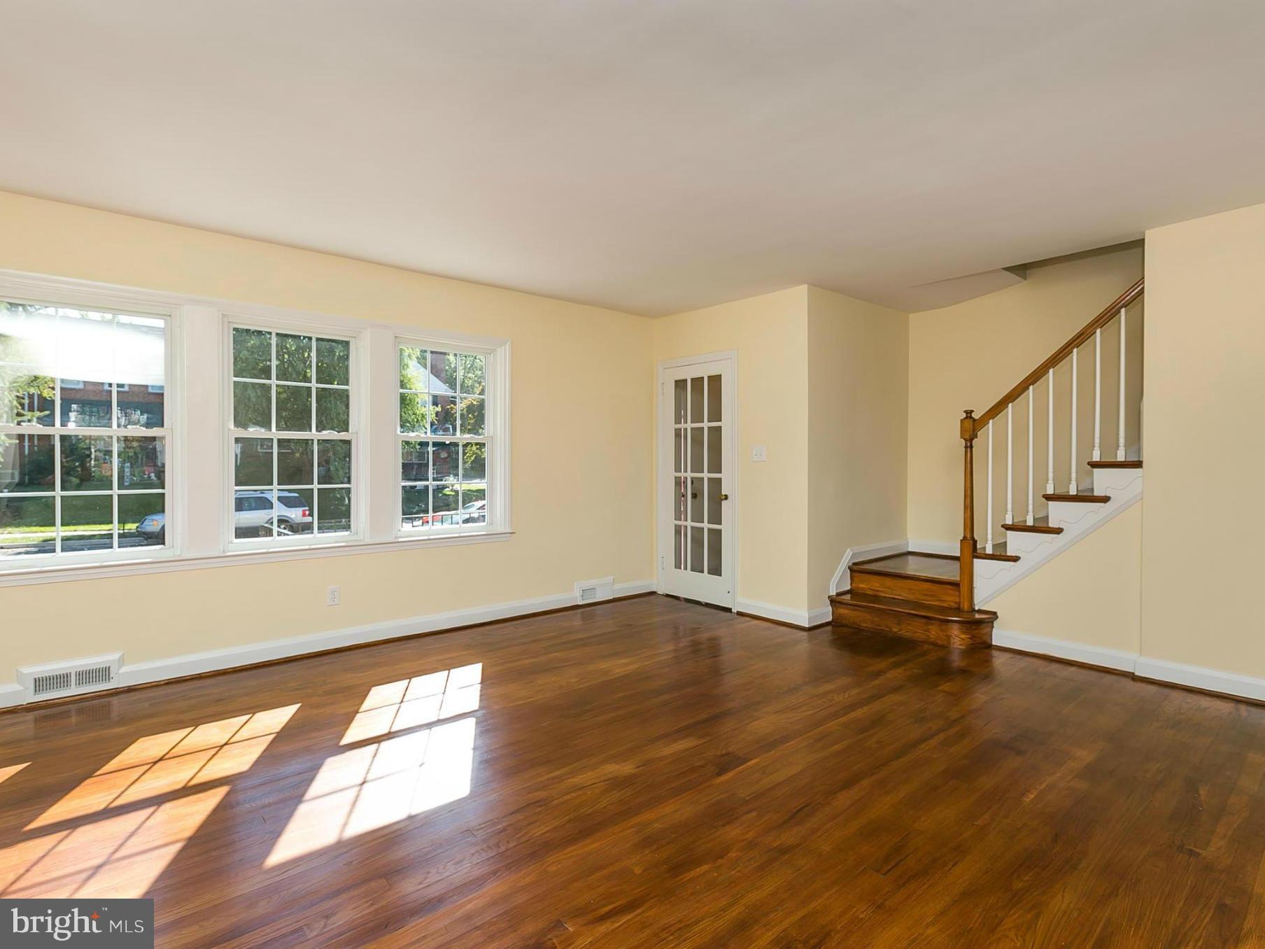 1731 Edgewood Road Baltimore, MD 21286 - Photo 4 of 30 Living Room with hardwood floors!