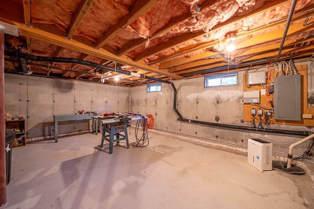 82 Foster Sheldon Road South Kingstown, RI 02879 - Photo 38 of 50 Storage galore