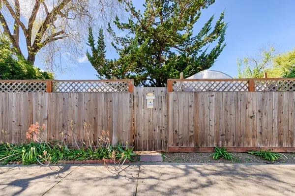 $550,000 | 182-186 Torzelli Lane, Santa Rosa, CA 95407