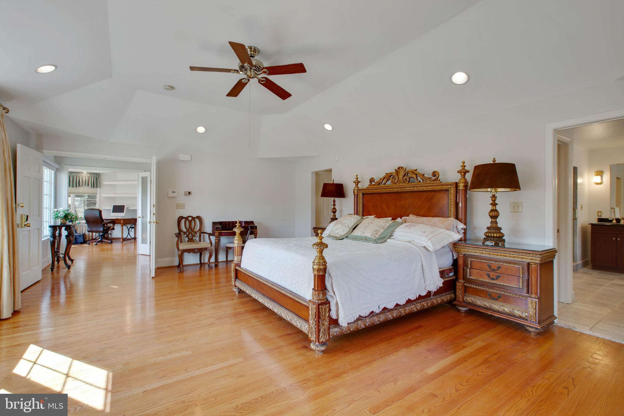 11694 Farside Road Ellicott City, MD 21042 - Photo 18 of 49 Master Bedroom