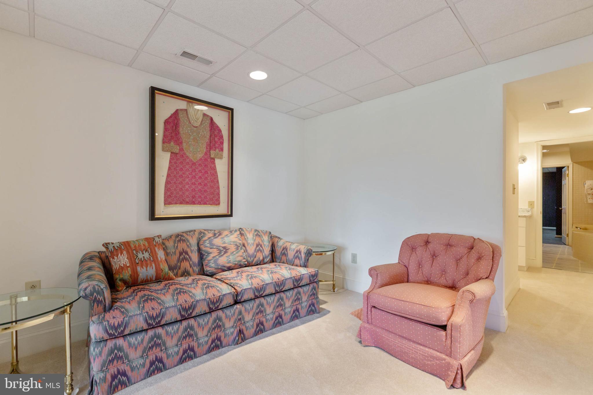 11694 Farside Road Ellicott City, MD 21042 - Photo 41 of 49 Sitting Room