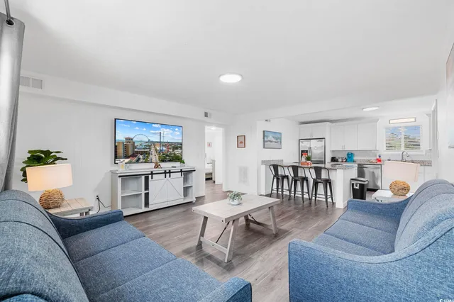 $1,075 | 409 17th Avenue North, Unit 3, Myrtle Beach, SC 29577