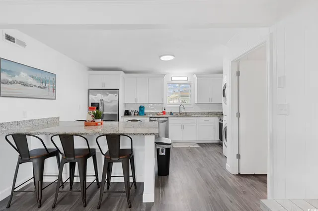 $1,075 | 409 17th Avenue North, Unit 3, Myrtle Beach, SC 29577