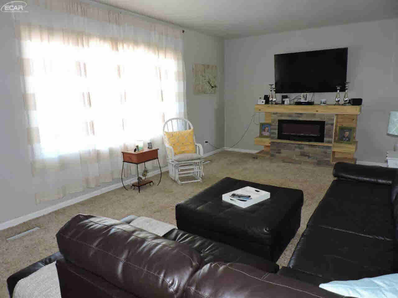6286 East Dodge Road Mount Morris, MI 48458 - Photo 11 of 43 21257824-10.JPG