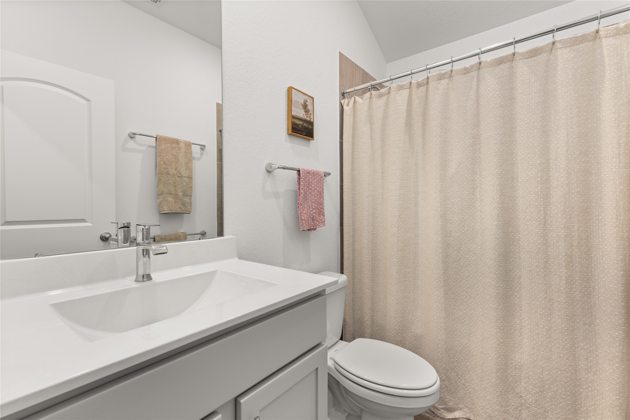 18771 Goldbach Road New Caney, TX 77357 - Photo 24 of 38 This Full bathroom provides service to the 3 secondary bedrooms.