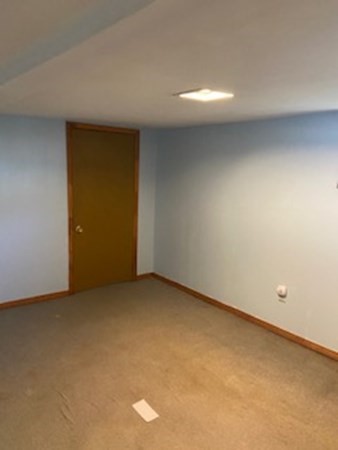 91 Clayton Street Springfield, MA 01107 - Photo 12 of 13 Gallery Image 12