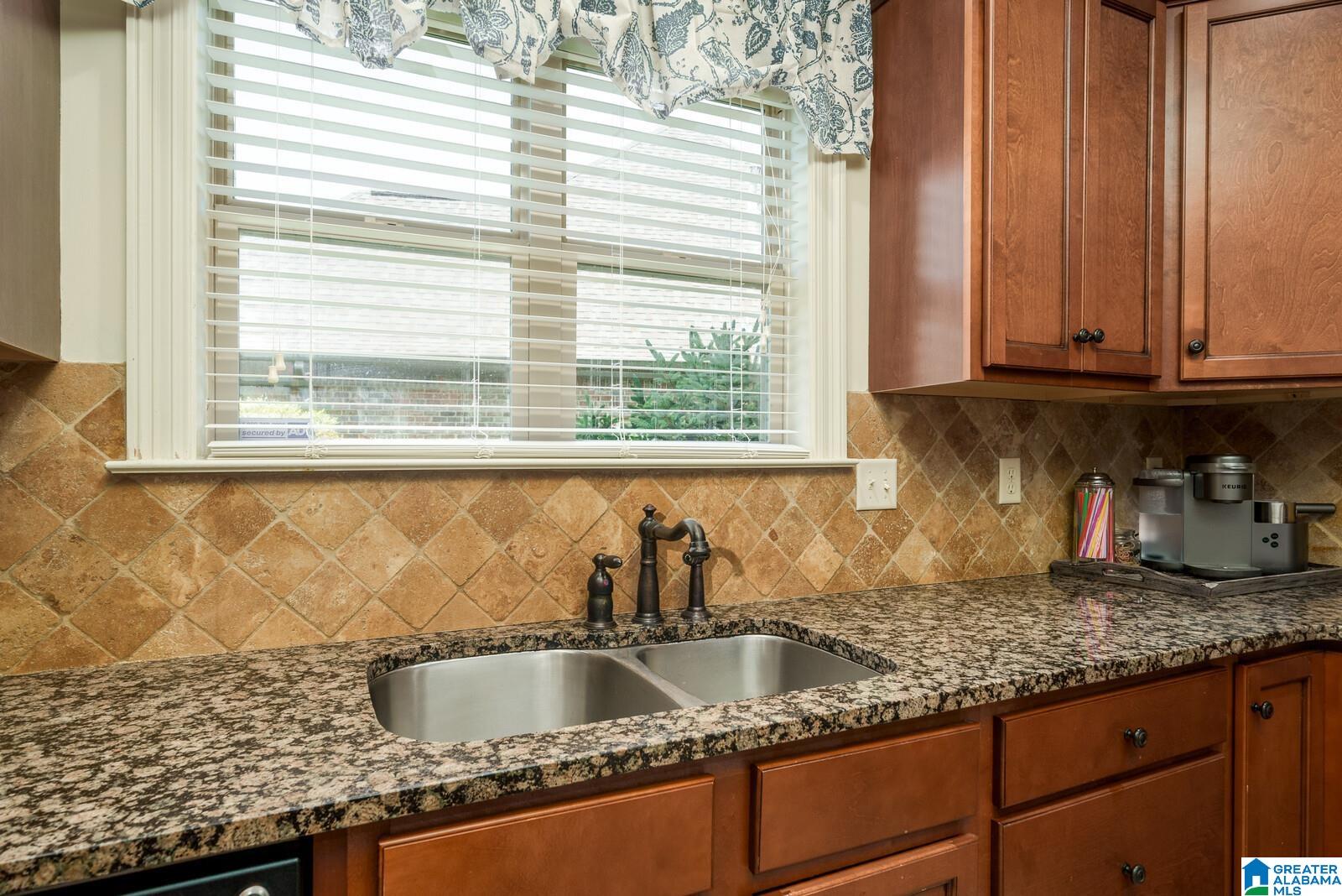 449 Heathersage Road Alabaster, AL 35114 - Photo 8 of 32