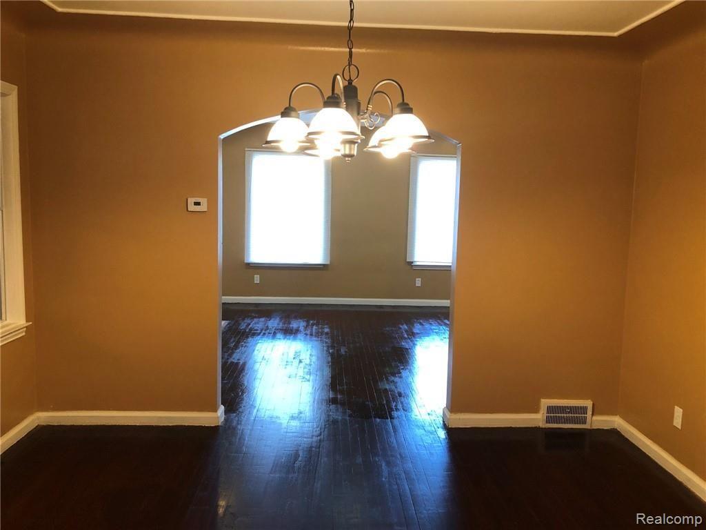 8003 West Seven Mile Road Detroit, MI 48221 - Photo 12 of 24 IMG_3432.JPEG
