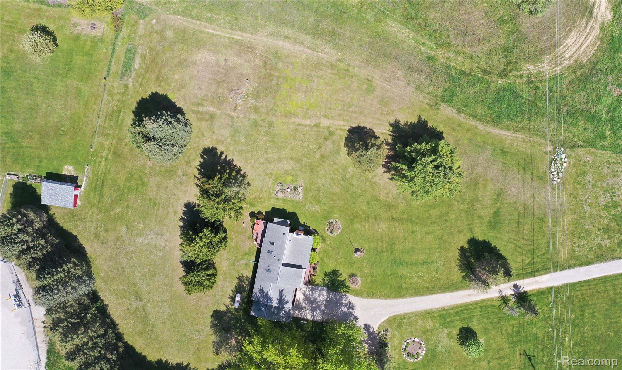 2725 Cooley Lake Road Highland, MI 48356 - Photo 6 of 67 Overhead view of property