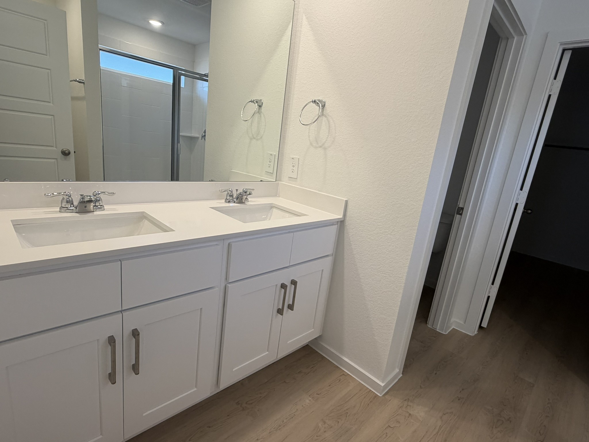 523 Robin Court Angleton, TX 77515 - Photo 21 of 50