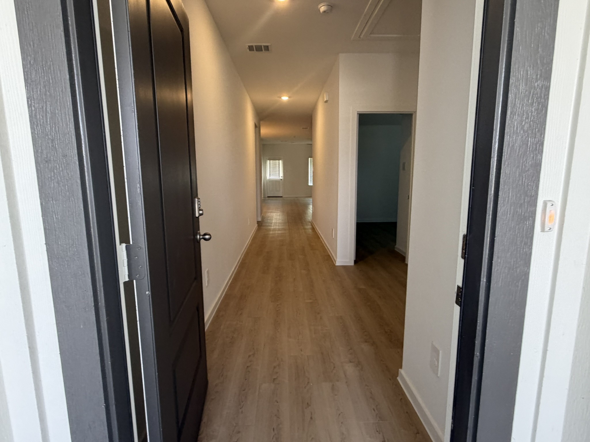 523 Robin Court Angleton, TX 77515 - Photo 4 of 50