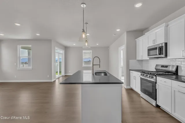 $630,000 | 6761 North Coeur Terre Boulevard, Coeur D'Alene, ID 83815