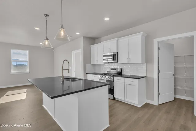 $630,000 | 6761 North Coeur Terre Boulevard, Coeur D'Alene, ID 83815