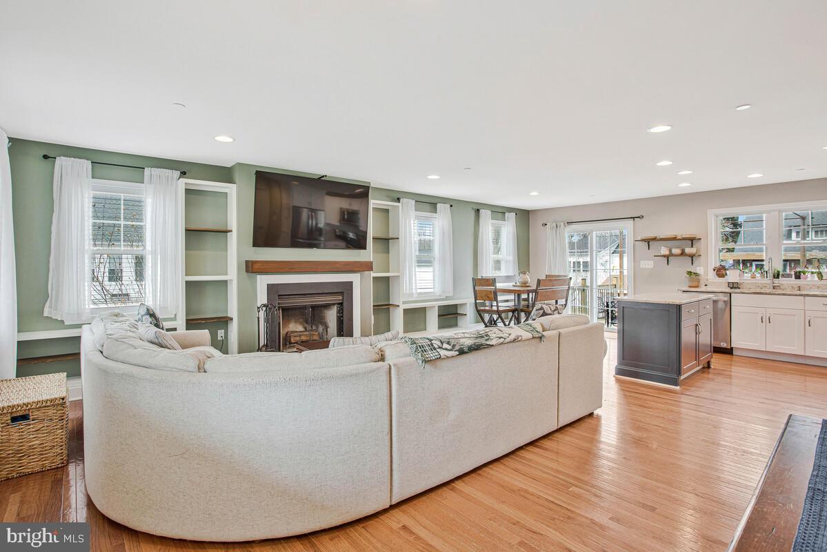1168 Maple Avenue Shady Side, MD 20764 - Photo 6 of 52 Spacious living area with natural light.