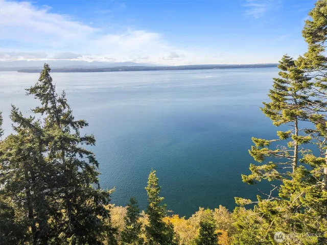 $2,850,000 | 4530 South Smugglers Cove Road, Freeland, WA 98249