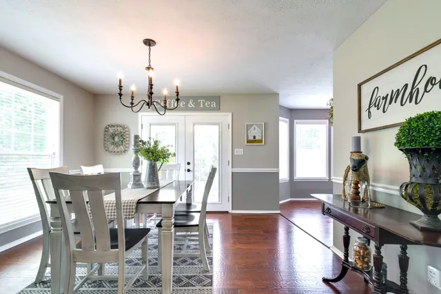 $539,999 | 131 Pin Oaks Lane, Hohenwald, TN 38462